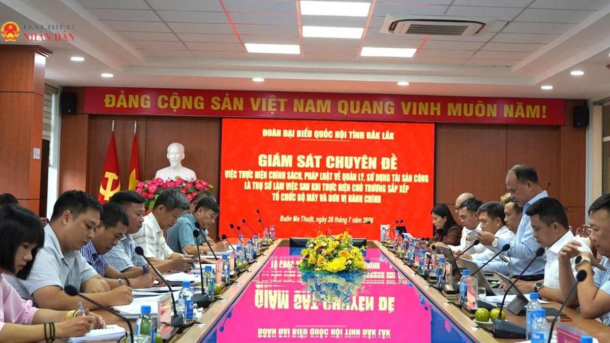 Đoàn ĐBQH tỉnh Đắk Lắk giám sát việc quản lý, sử dụng tài sản công sau sáp nhập tại phường Buôn Ma Thuột - Đại Biểu Nhân Dân
