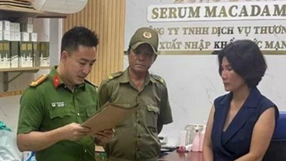 Bị truy nã về tội lừa đảo, nữ giám đốc phẫu thuật đổi khuôn mặt để lẩn trốn - Báo Tiền Phong