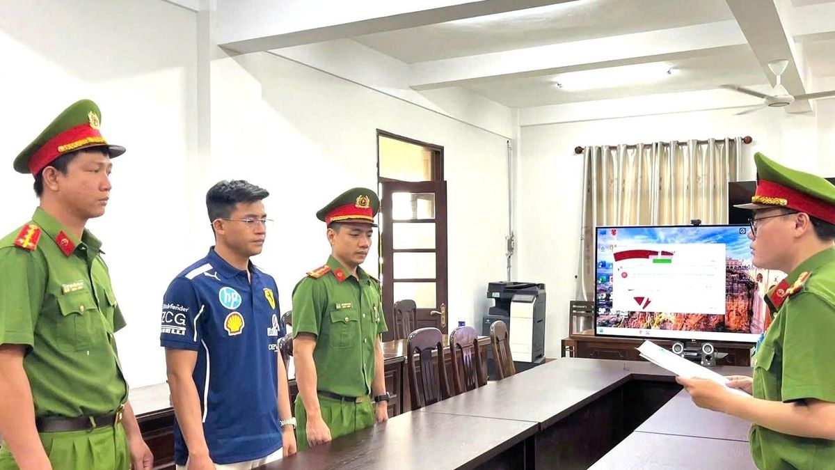 Khởi tố chủ cửa hàng buôn bán hơn 1.800 sản phẩm 'hàng hiệu rởm' - Báo VietnamNet