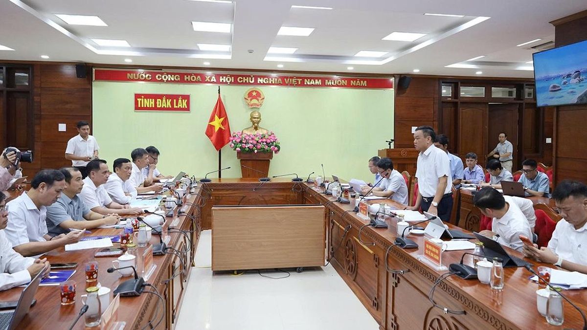 Tập trung đẩy nhanh tiến độ các dự án truyền tải điện trên địa bàn tỉnh Đắk Lắk - Báo Chính Phủ