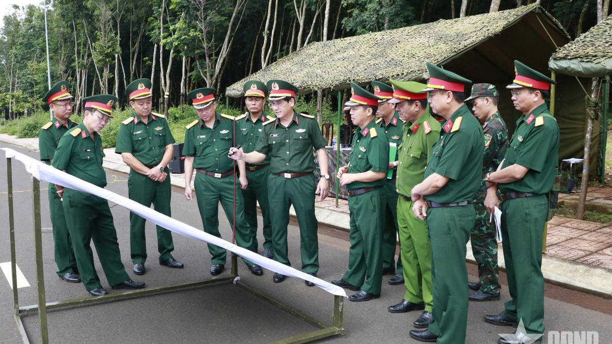 Quân khu 5: Kiểm tra công tác chuẩn bị diễn tập khu vực phòng thủ tỉnh Đắk Lắk - Báo Quân Đội Nhân Dân