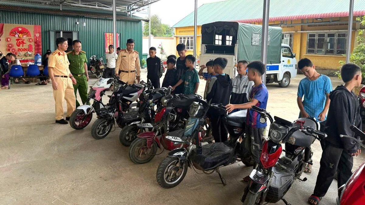 Học sinh Đắk Lắk cam kết tháo đồ 'độ chế', trả xe đạp điện về nguyên trạng - Báo Giáo Dục & Thời Đại