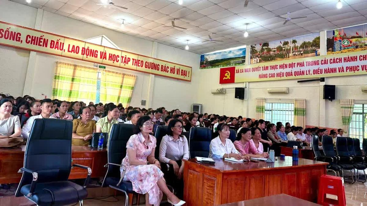 'Lớp học chung' cho hơn 30 nghìn giáo viên Đắk Lắk - Báo Giáo Dục & Thời Đại