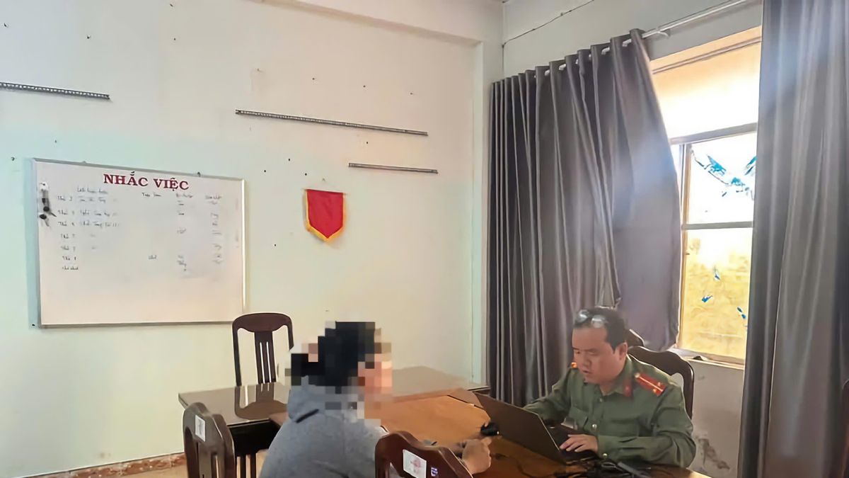 Đăng tin cô gái dùng tiền từ thiện mua điện thoại, một phụ nữ ở Đắk Lắk bị phạt - Báo VTC News
