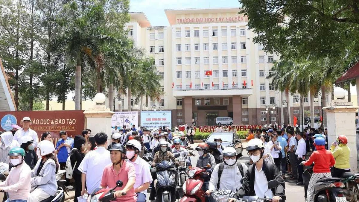 Điểm chuẩn đại học ở Đắk Lắk, ngành Sư phạm dẫn đầu, Y khoa giữ sức hút - Báo Giáo Dục & Thời Đại