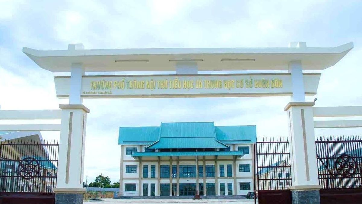Đường đến trường gần 20km, 27 học sinh Buôn Đôn xin học tại buôn - Báo VietnamNet