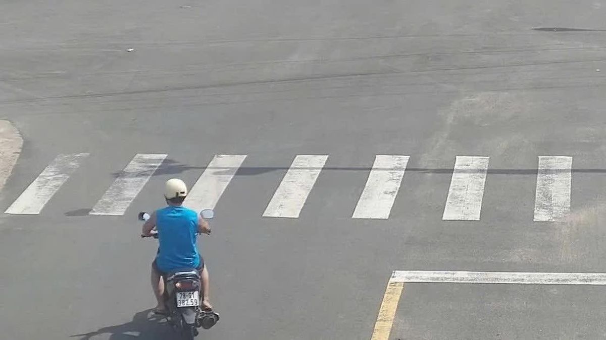 Đắk Lắk: Hàng trăm xe máy chạy sai làn đường - Báo Công An Nhân Dân