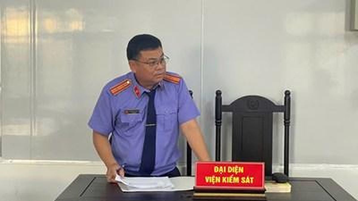 Lãnh đạo VKSND khu vực 2 trực tiếp tham gia phiên tòa dân sự rút kinh nghiệm - Báo Bảo Vệ Pháp Luật