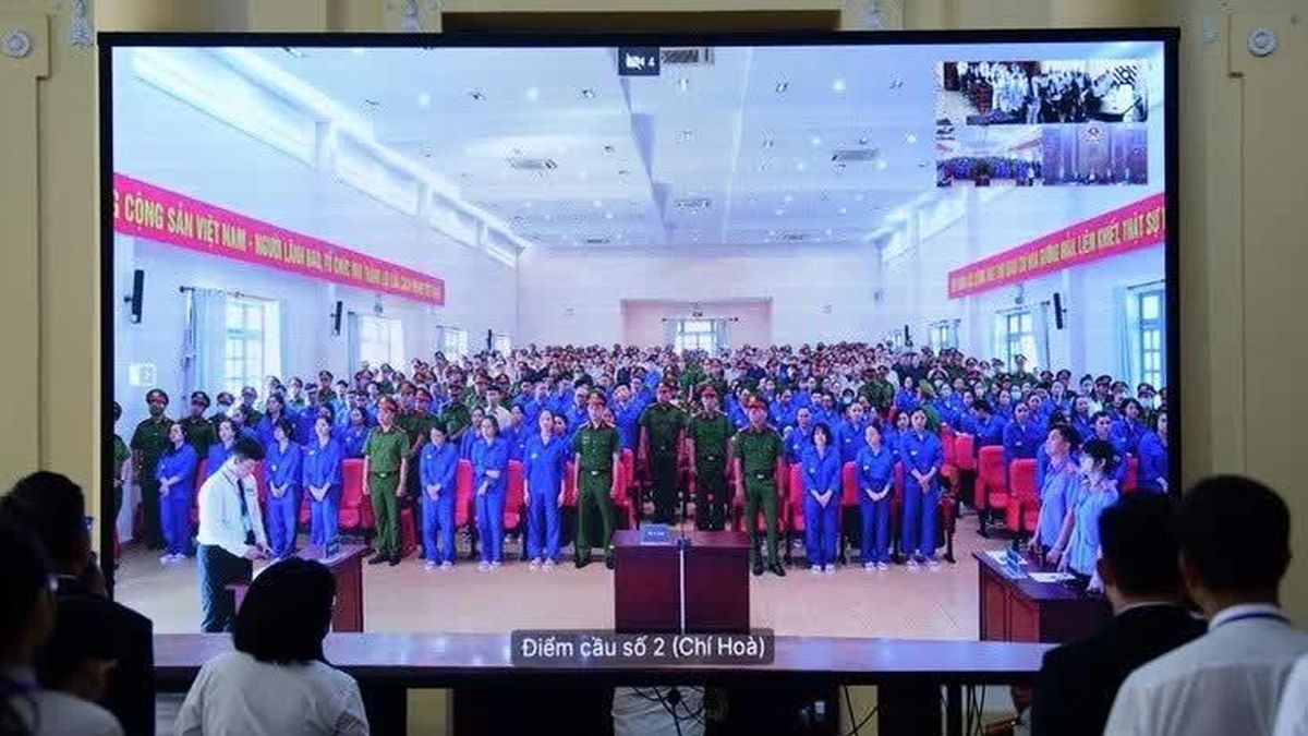 Đề nghị mức án tù đối với ca sĩ Chi Dân và người mẫu An Tây - người nổi tiếng news from Báo Mới