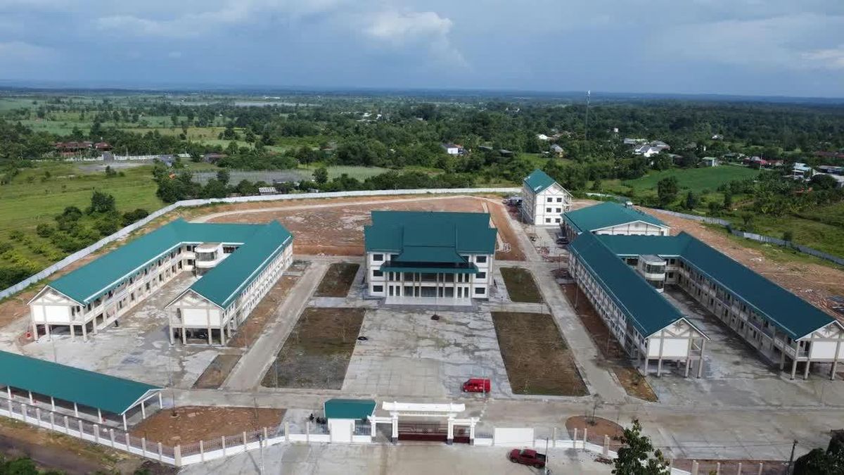 Thầy trò vùng biên giới Đắk Lắk đếm ngược ngày vào trường mới - Báo Giáo Dục & Thời Đại