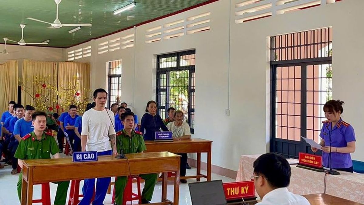 Phối hợp tổ chức phiên tòa xét xử lưu động tại cơ sở cai nghiện - Báo Bảo Vệ Pháp Luật