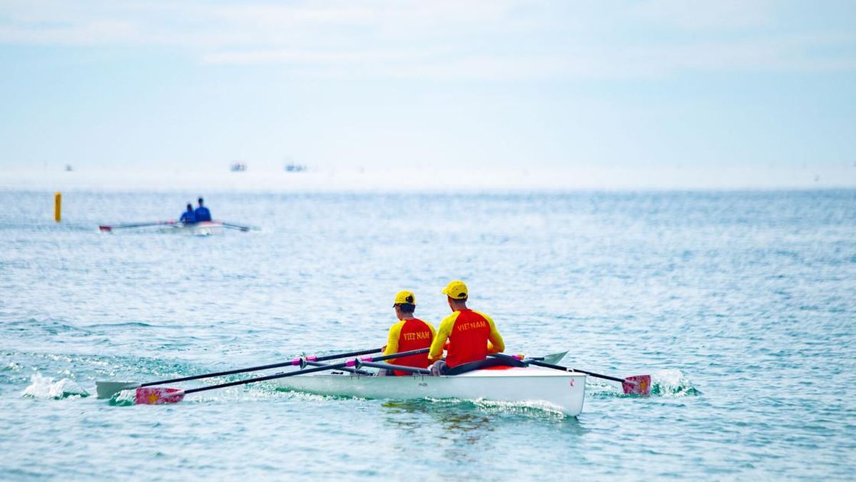 102 vận động viên tranh tài tại giải đua thuyền Rowing biển vô địch quốc gia 2026 - Báo Đà Nẵng