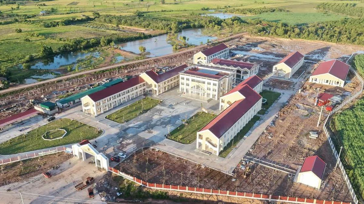 Thắm nghĩa tình quân - dân từ ngôi trường vùng biên Ea Rốk - Báo Giáo Dục & Thời Đại