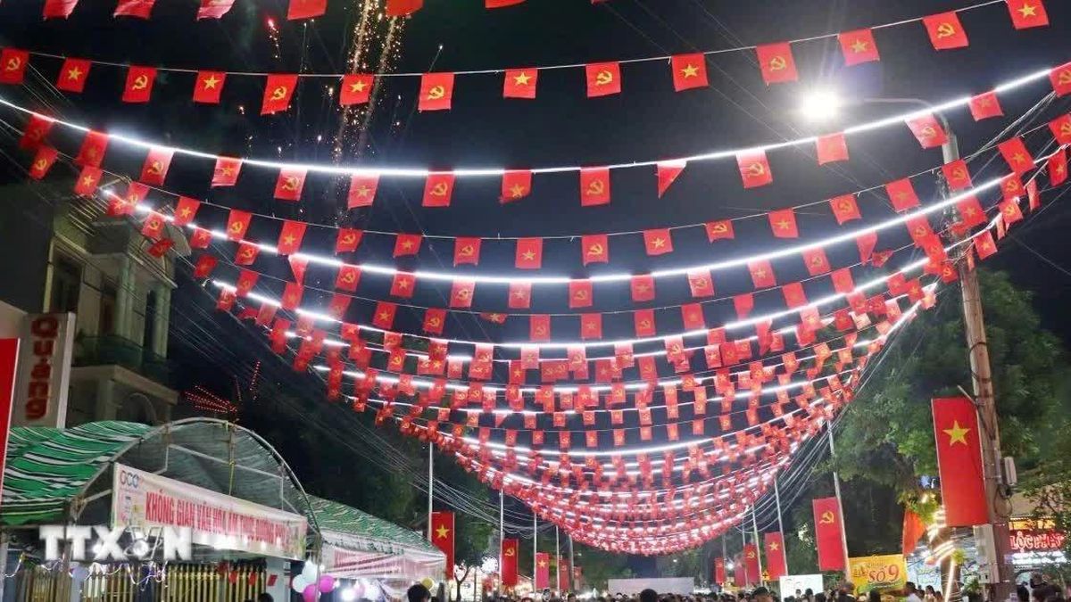 Đắk Lắk: Khơi dậy niềm tự hào, hướng về Ngày hội non sông - Báo VietnamPlus