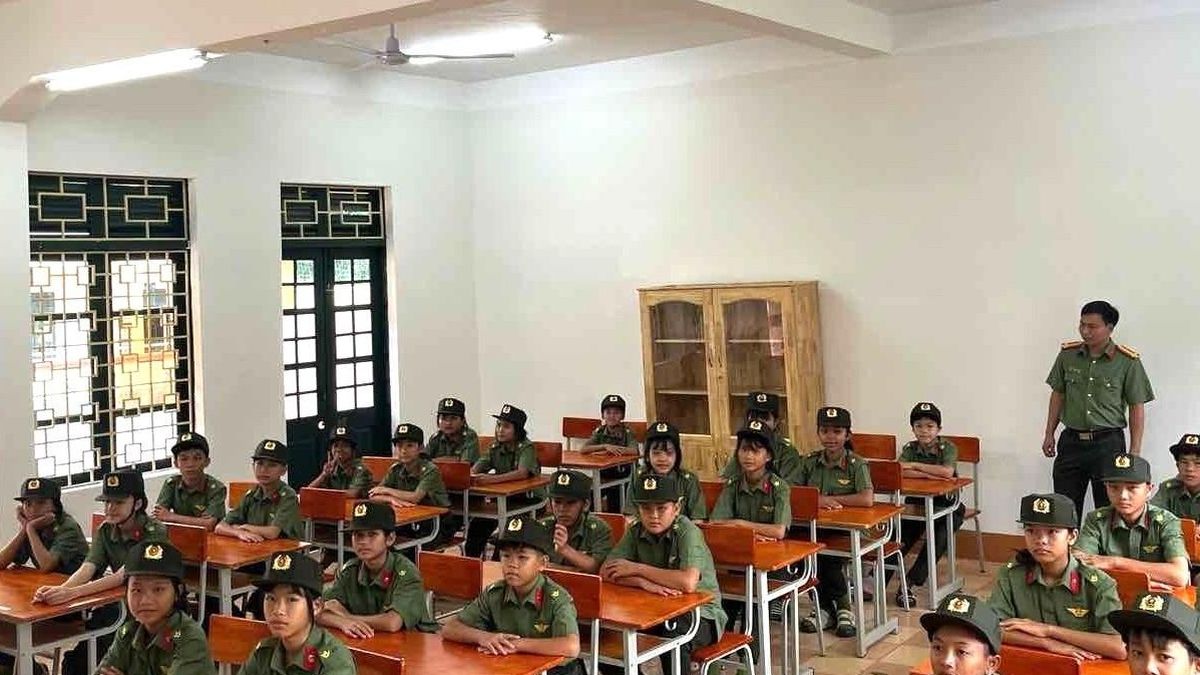 1.000 học sinh con em đồng bào nhập học Trường Văn hóa Công an nhân dân II - Báo VietnamNet