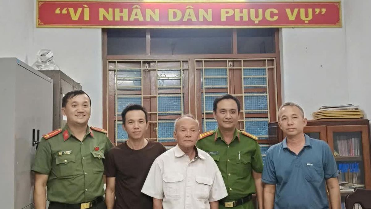Công an phường ở Đắk Lắk hỗ trợ tìm thân nhân ông cụ đi lạc hơn 80km - Báo Công An Nhân Dân
