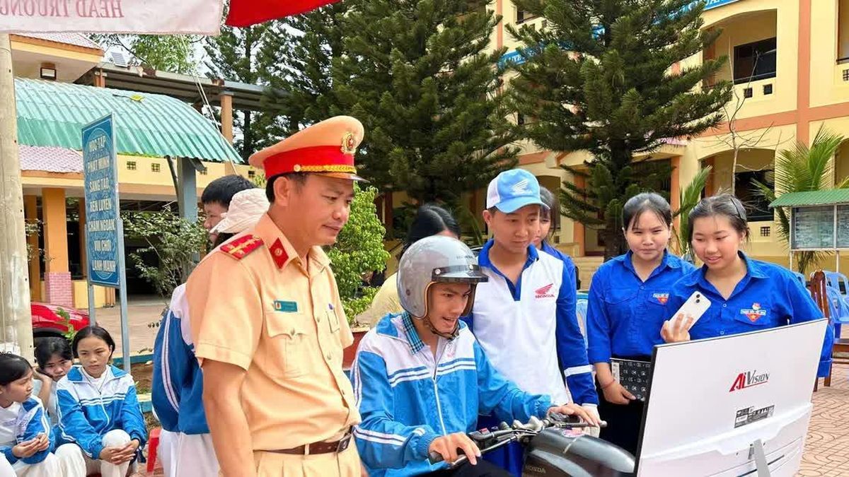 Đắk Lắk tăng cường đảm bảo ATGT cho học sinh - Báo Công An Nhân Dân
