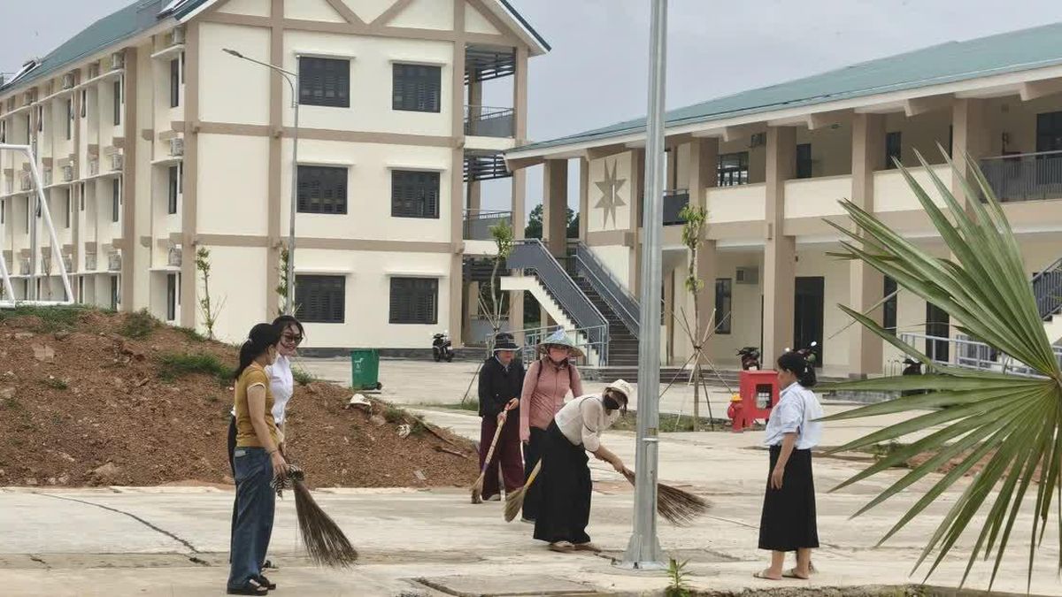 Thầy cô vùng biên Đắk Lắk sẵn sàng đón học trò trở lại trường - Báo Giáo Dục & Thời Đại