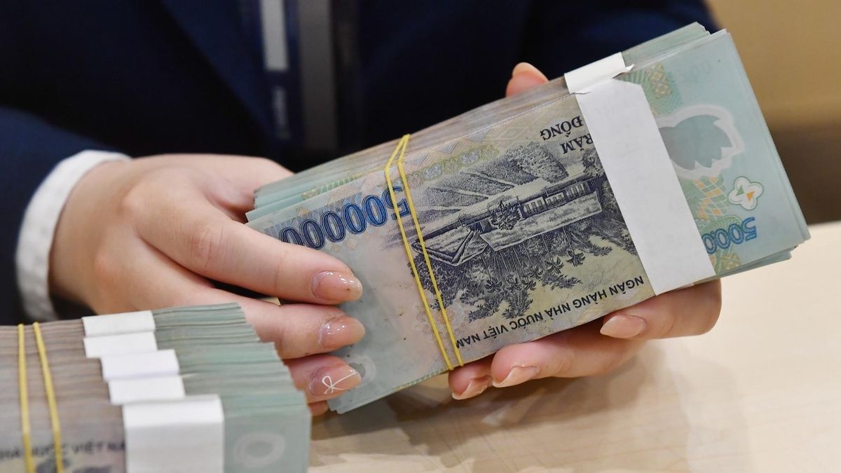 Суд обязал компанию вернуть на работу и выплатить более 667 млн донгов бывшему заместителю начальника отдела