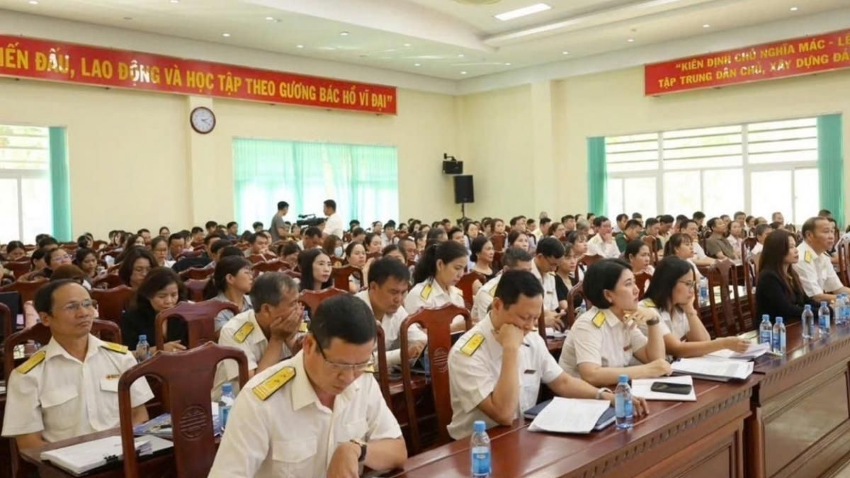 Đắk Lắk thu hơn 11.300 tỷ đồng tiền thuế trong 8 tháng, đẩy mạnh chuẩn hóa dữ liệu mã số thuế - Thời báo Tài chính