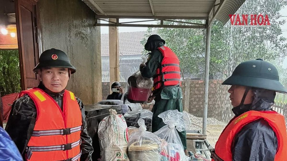 Bám bản giữa mưa lũ miền biên viễn - Báo Văn hóa