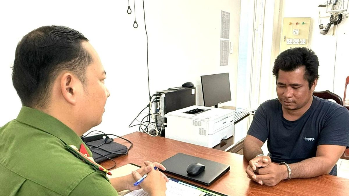 Khởi tố kẻ đánh mẹ ruột, dùng dao đâm chiến sĩ Cảnh sát 113 trọng thương - Báo VietnamNet