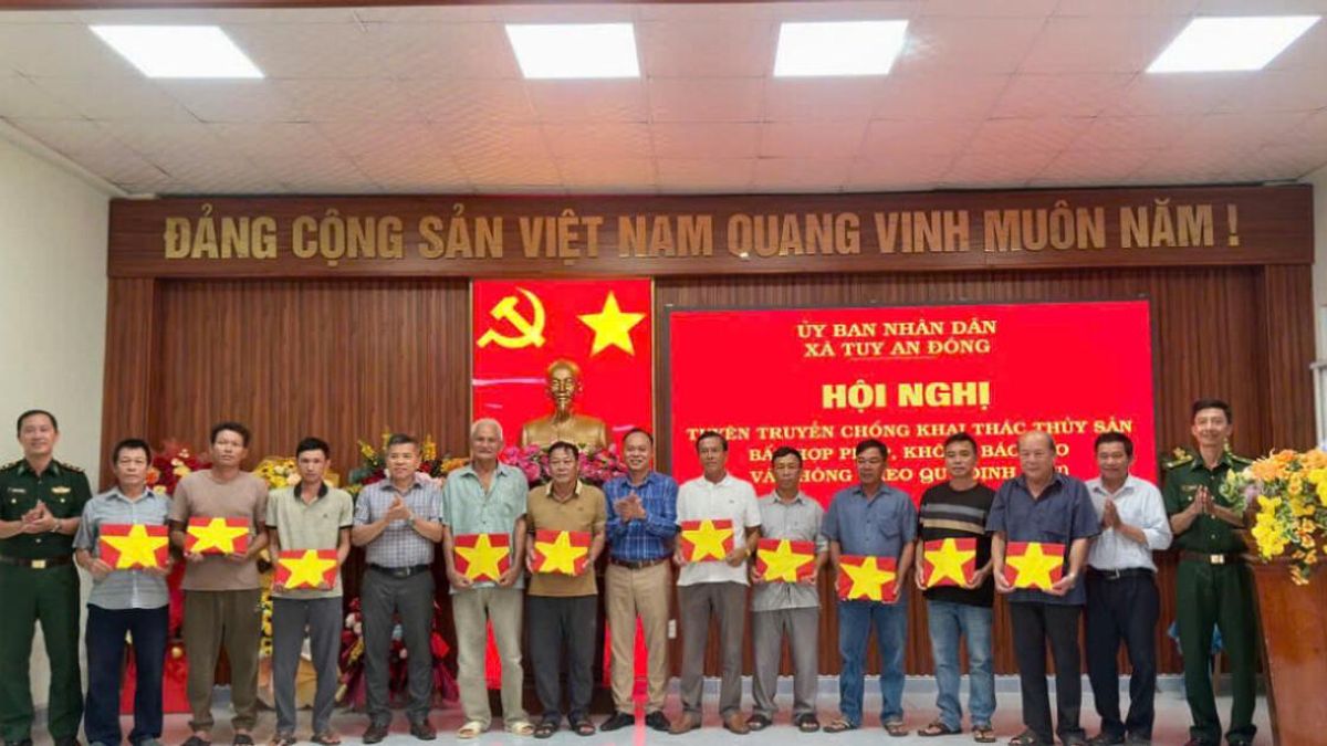 Đắk Lắk: Nhiều hoạt động thiết thực hướng về nhân dân biên giới - Chuyên trang Công Lý & Xã Hội - Báo Công Lý