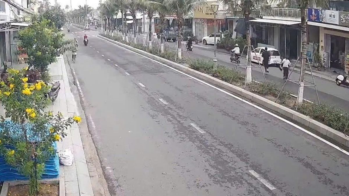 Bắt giữ nhóm người nước ngoài dàn cảnh trộm vàng sau 1 giờ gây án - Báo VietnamNet
