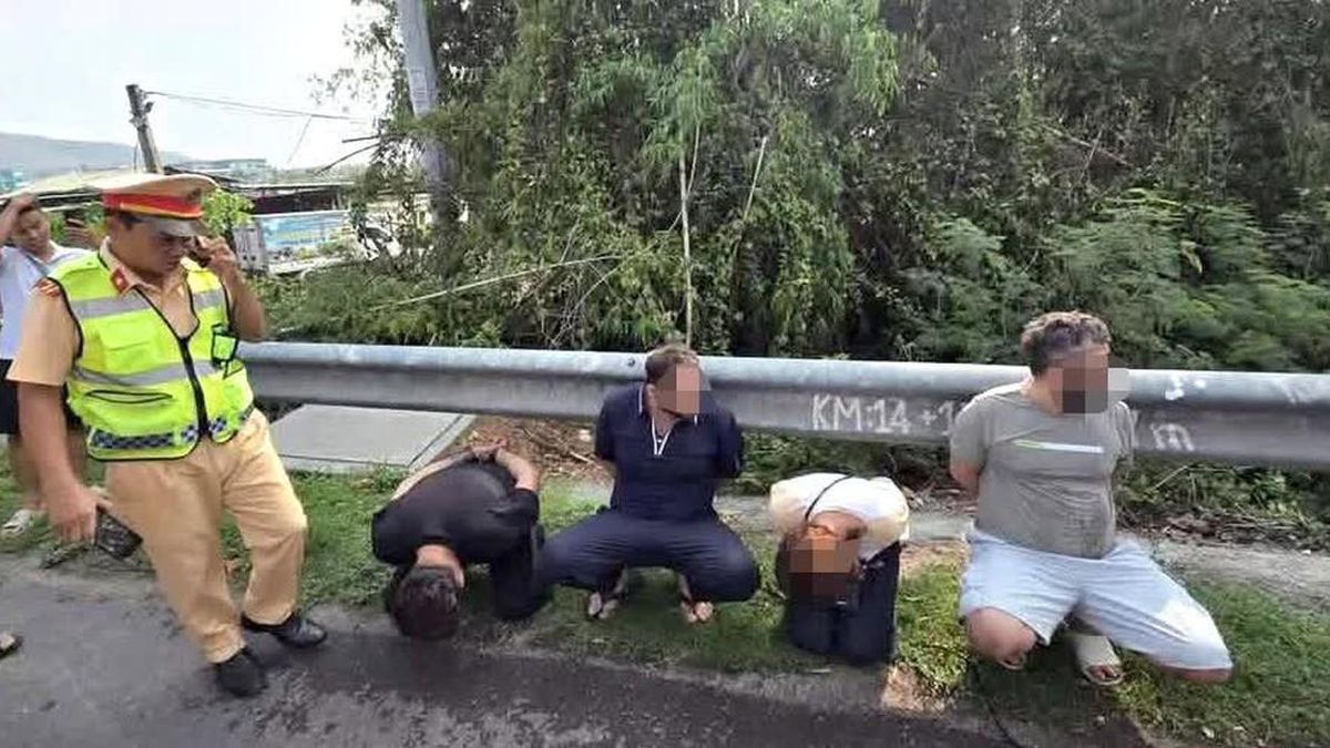 Đắk Lắk: Chặn bắt 4 người nước ngoài liên quan vụ lấy vàng trị giá 208 triệu đồng - Báo Xây Dựng