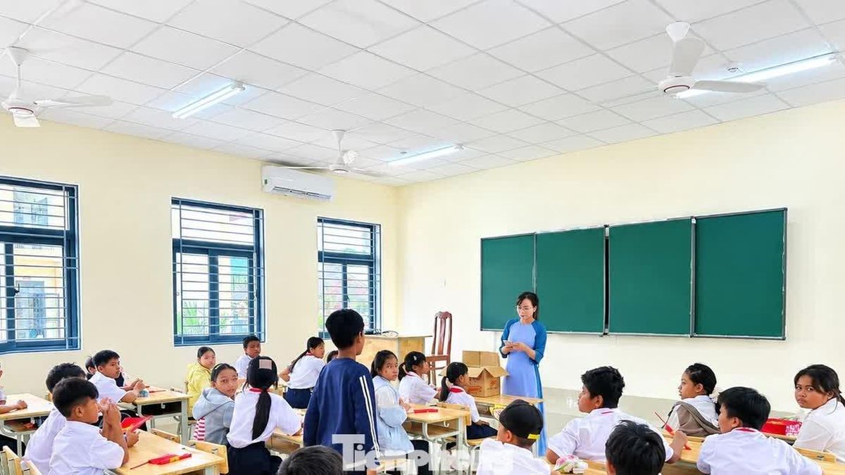 754 cán bộ quản lý giáo dục ở Đắk Lắk trở lại làm giáo viên - Báo Tiền Phong
