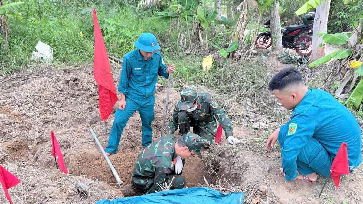 Đắk Lắk quy tập được 1 hài cốt liệt sĩ cùng mảnh nhựa ghi chữ 'Anh Luân' - Báo Quân Đội Nhân Dân