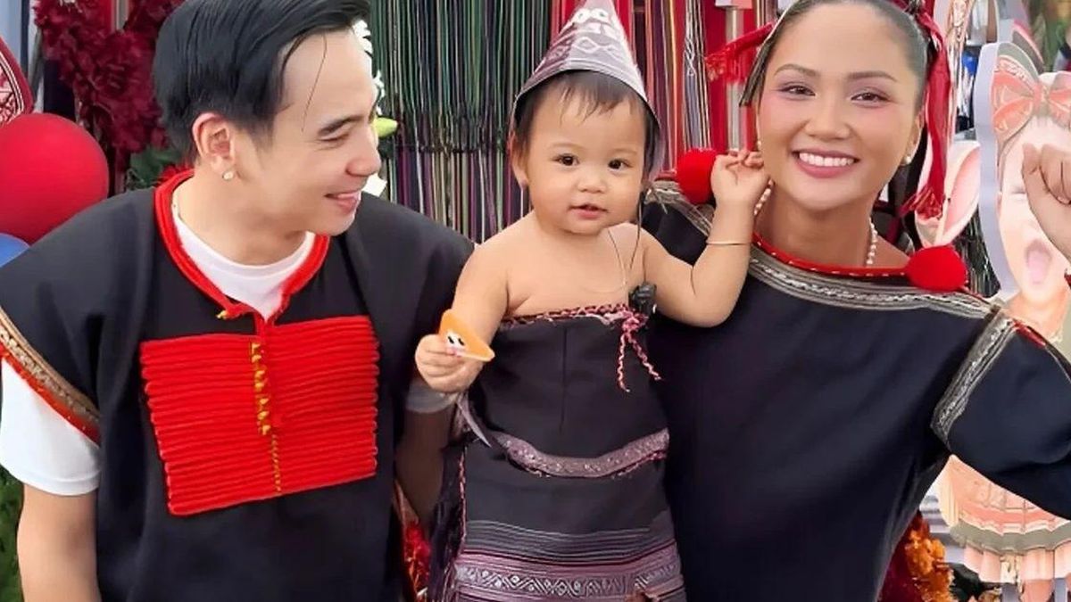 H'Hen Niê đưa con gái về quê ngoại đón tuổi mới, gửi gắm điều này trong cách nuôi dạy - Chuyên trang Góc nhìn pháp lý - Tạp chí Người đưa tin