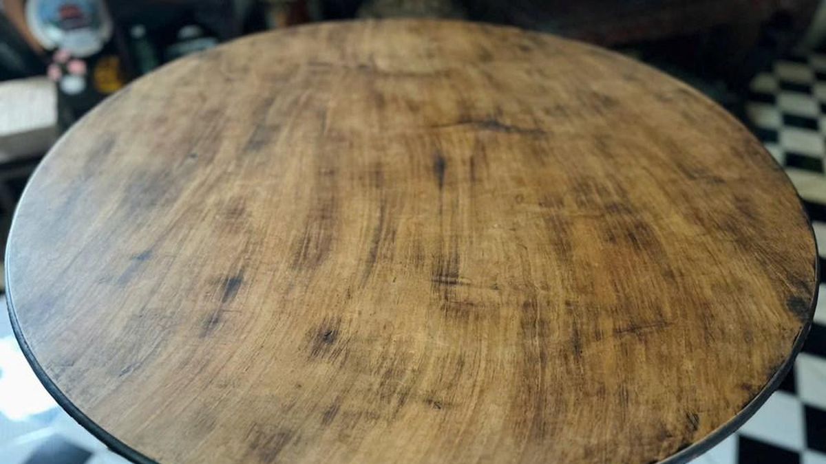 Bí ẩn chiếc bàn xoay - Báo Văn hóa