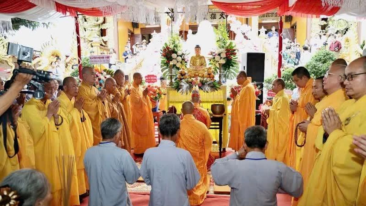 Đắk Lắk: Chùa Linh Thứu trang nghiêm tổ chức lễ rót đồng đúc đại hồng chung - Giác ngộ