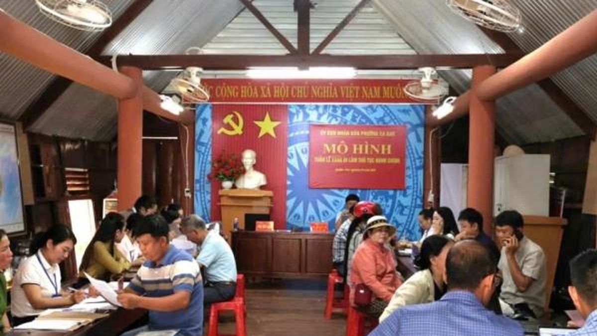 Phường Ea Kao đưa dịch vụ công đến tận buôn M'Duk, phục vụ người dân nhanh, thuận tiện. - Nông nghiệp Hữu cơ Việt Nam