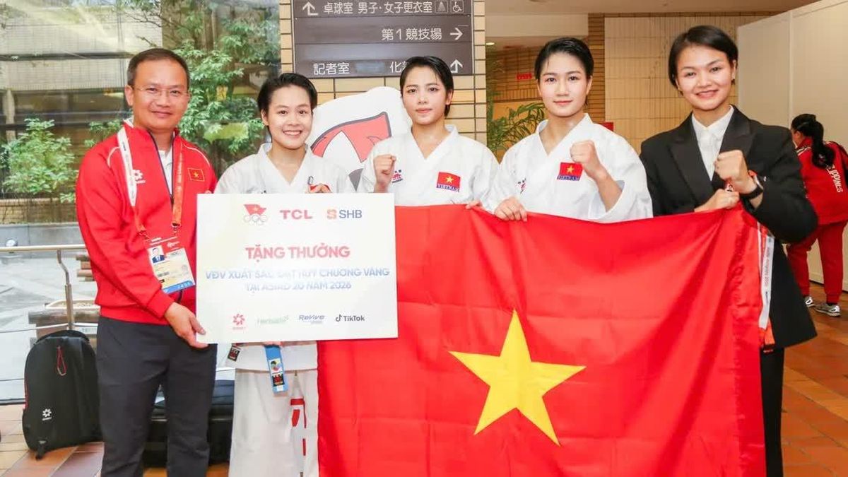 Lãnh đạo Bộ Văn hóa, Thể thao và Du lịch chúc mừng tấm Huy chương Vàng đầu tiên của thể thao Việt Nam tại ASIAD 20