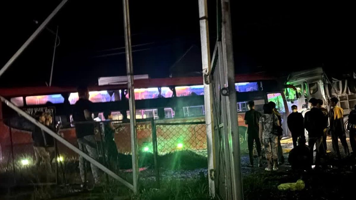 Lâm Đồng: Tai nạn liên hoàn giữa 5 xe ôtô, thiệt hại hơn 500 triệu đồng - Báo VietnamPlus