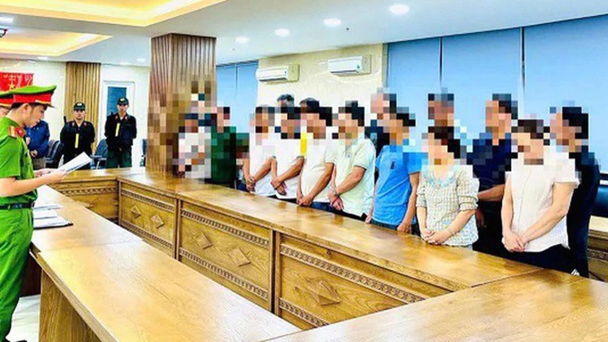 Làm thủ tục khai trừ Đảng 7 người thuộc Tổ Trật tự đô thị bị khởi tố ở Đà Nẵng