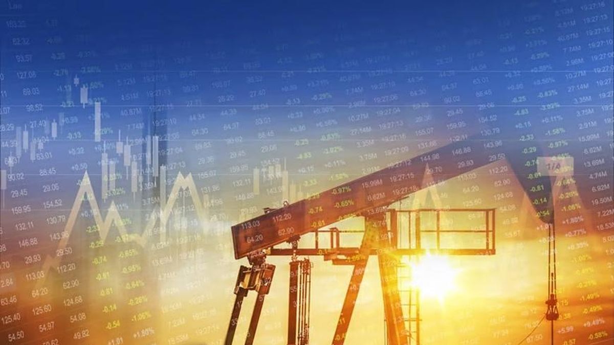Giá xăng dầu hôm nay (24-9): Giá dầu Brent vượt mốc 100 USD/thùng