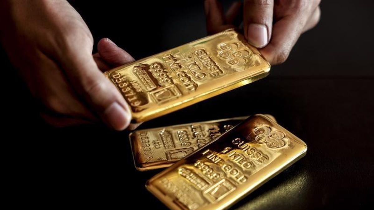 Giá vàng thế giới phục hồi nhẹ sau khi thủng mốc 4.300 USD/oz