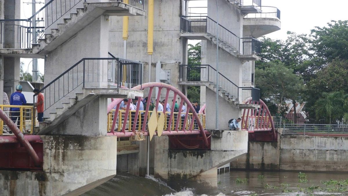 An Giang vận hành mở cống Tha La và Trà Sư điều tiết lũ vùng Tứ giác Long Xuyên