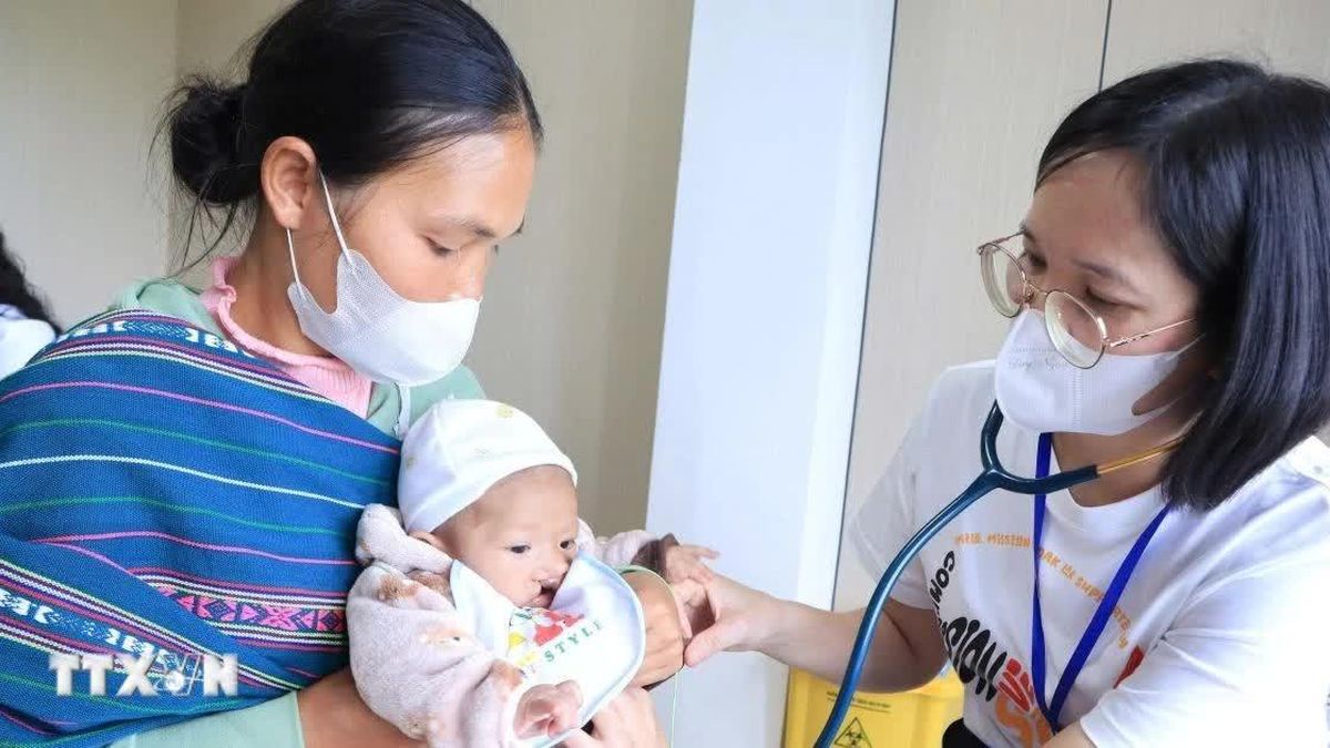 Đắk Lắk: Đem lại nụ cười cho trẻ em dị tật môi, vòm miệng ở vùng sâu, vùng xa - Báo VietnamPlus