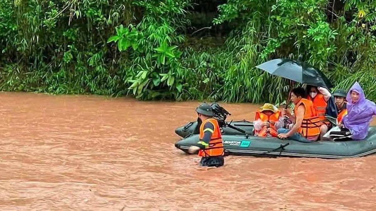 Những việc nên và không nên làm khi xảy ra lũ, ngập lụt