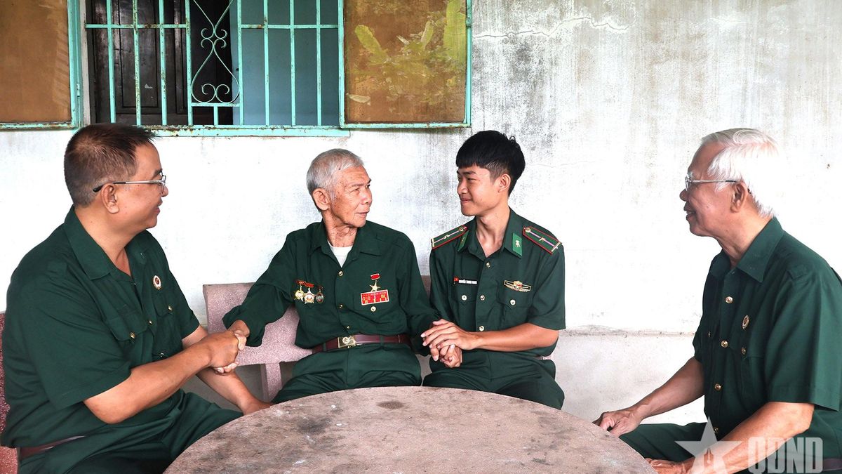 Anh hùng LLVT nhân dân Dương Đức Thùng - Trái tim người anh hùng giữa đời thường