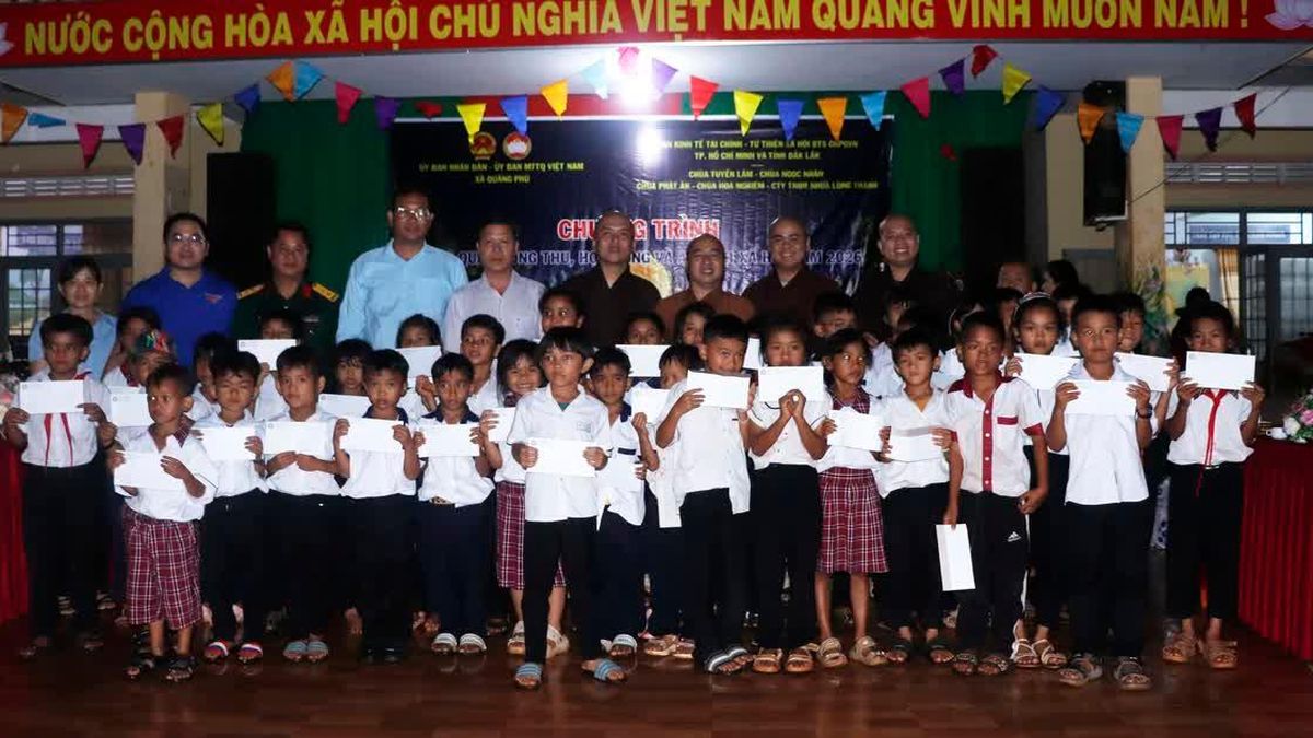 Mang Tết Trung thu về với buôn làng Đắk Lắk - Giác ngộ