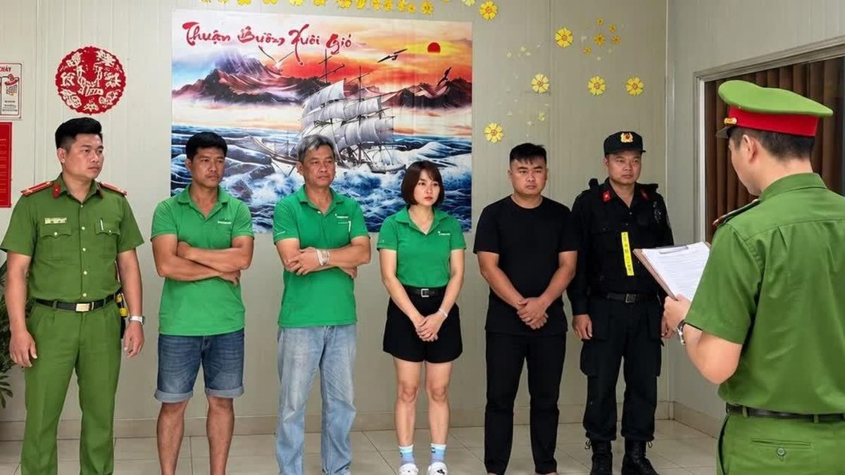 Lật tẩy đường dây 'hô biến' gần 24.000 tấn phân bón giá rẻ thành hàng 'Bỉ' - Báo Tiền Phong