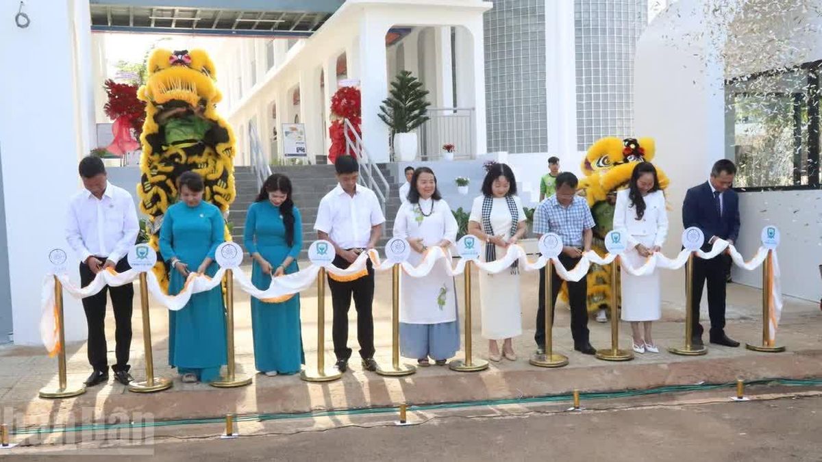Khánh thành hai trường tiểu học tiêu chuẩn quốc tế tại Thành phố cà-phê - Báo Nhân Dân