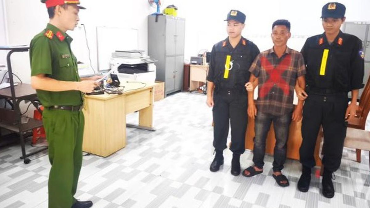 Bị phạt nồng độ cồn, người đàn ông 'nổi điên' chửi bới rồi tấn công Công an ở Đồng Nai - Báo Sức Khỏe & Đời Sống