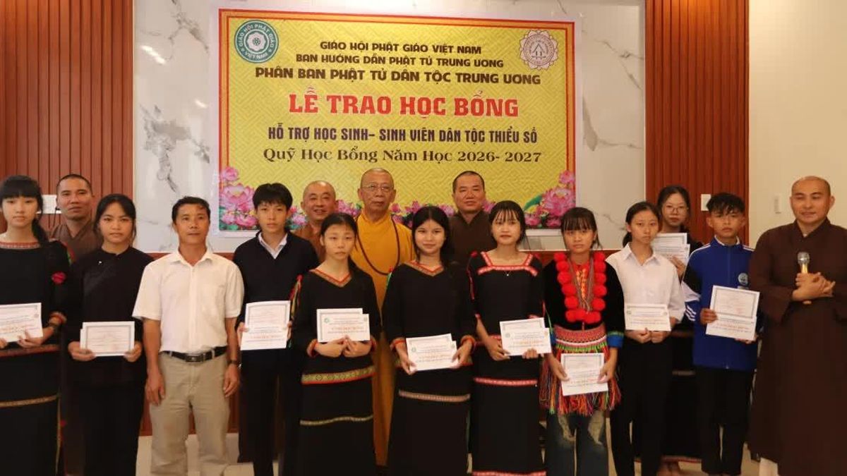Đắk Lắk: Phân ban Phật tử Dân tộc Trung ương trao học bổng đến học sinh dân tộc thiểu số, năm học 2026-2027 - Giác ngộ