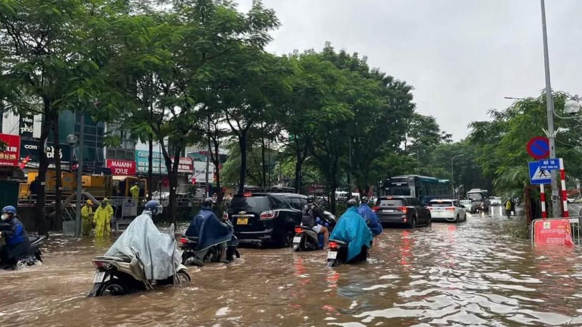 Miền Bắc ghi nhận loạt kỷ lục nhiệt độ, miền Trung mưa phức tạp - Báo Sức Khỏe & Đời Sống